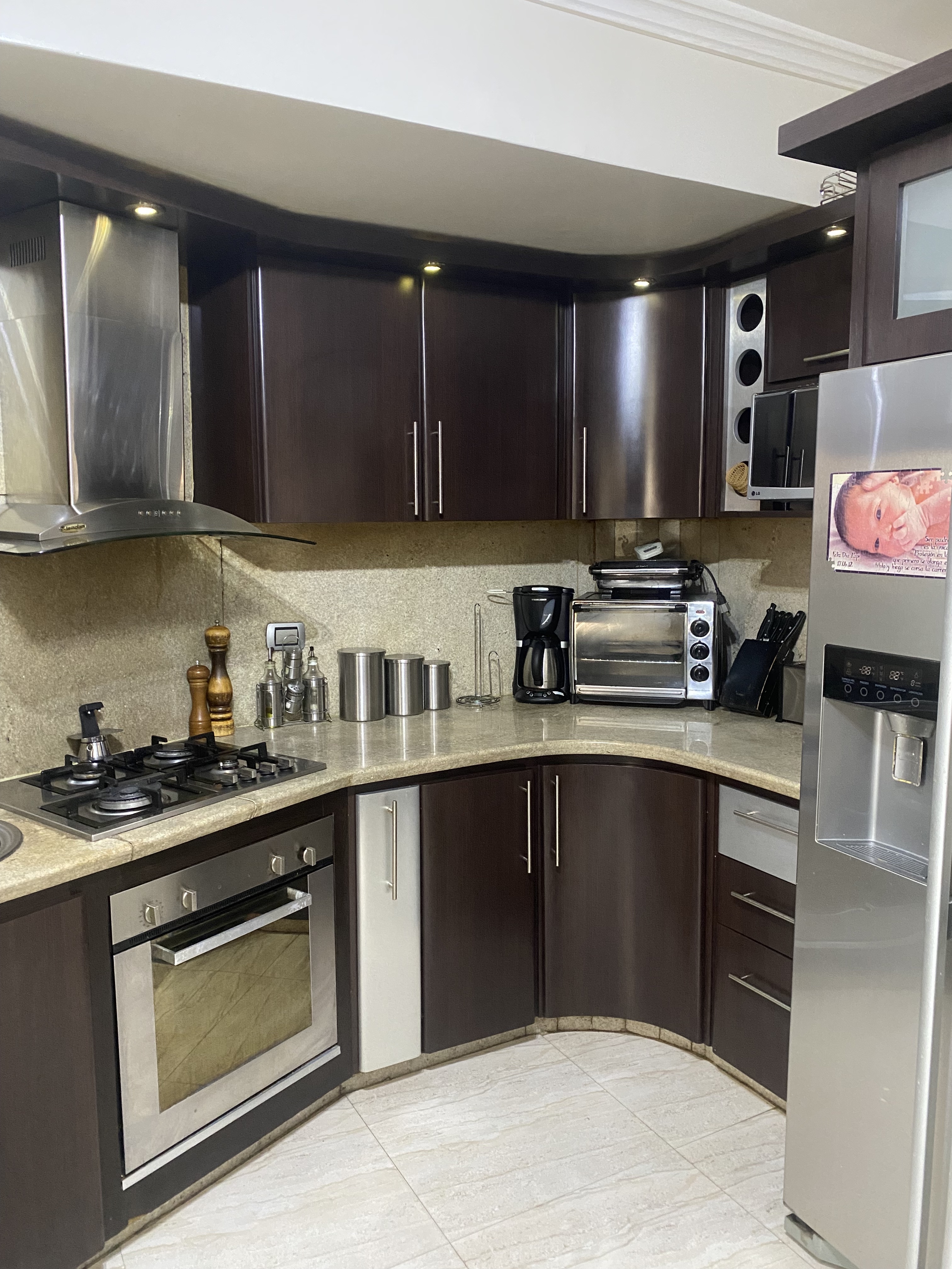 Apartamento, Remodelado, amoblado - 3